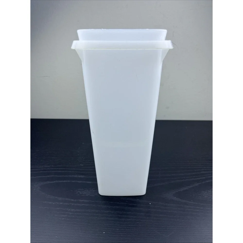 Vintage Tupperware 2 Qt Clear Cereal Snack Keeper #469-5 Container USA‎